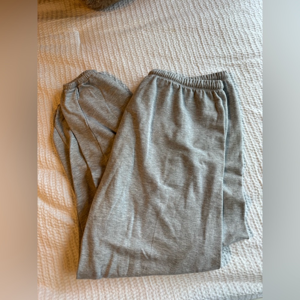 *part of matching set- Aerie Joggers